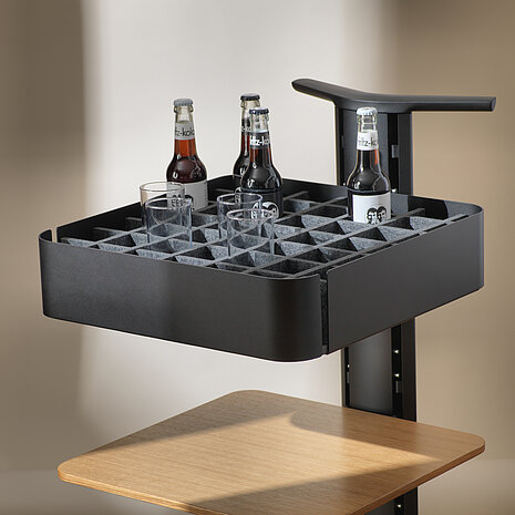 Confair Next organizer tray mounted to server, detail view